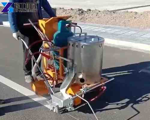 thermoplastic road marking machine