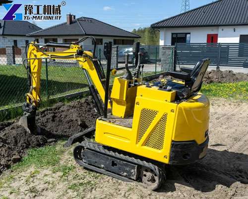 tiny mini excavator
