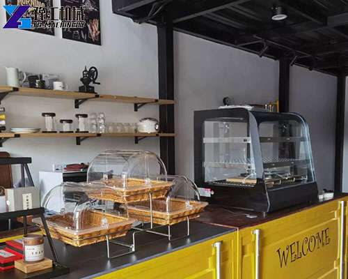 mobile catering kitchen Internal tableware