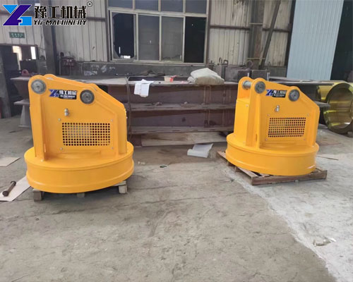 hydraulic excavator magnet used for lifting steel beams