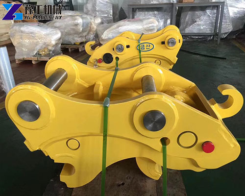 hydraulic quick hitch coupler in factory
