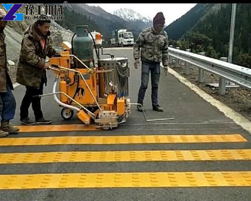 thermoplastic rumble strip machine