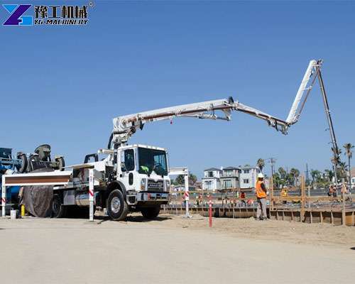 boom concrete pump truck