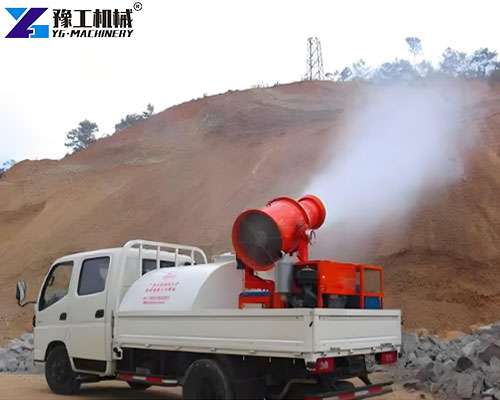dust suppression vehicle in outdoor site