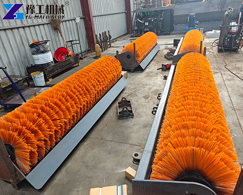 snow sweeper brush in YG Machinery