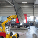 glass robot with vacuum lifter