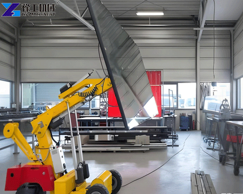 glass robot with vacuum lifter