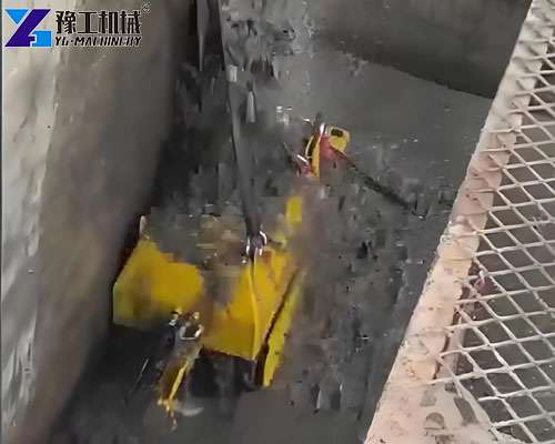 dredging robot for underground dark channel cleaning