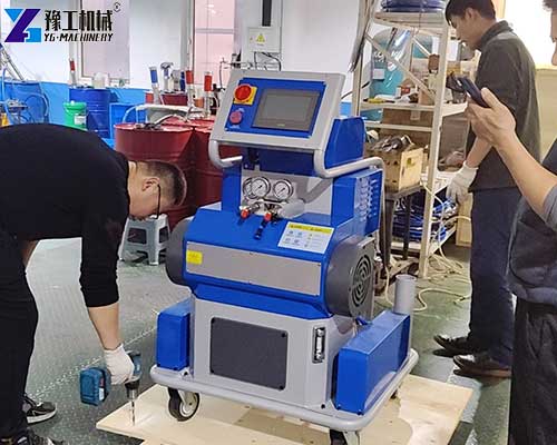 Pneumatic polyurethane spray machine for flexible spraying applications