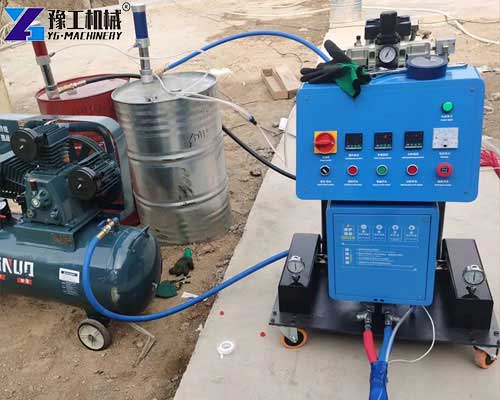 A and B material feeding system for polyurethane spray machine